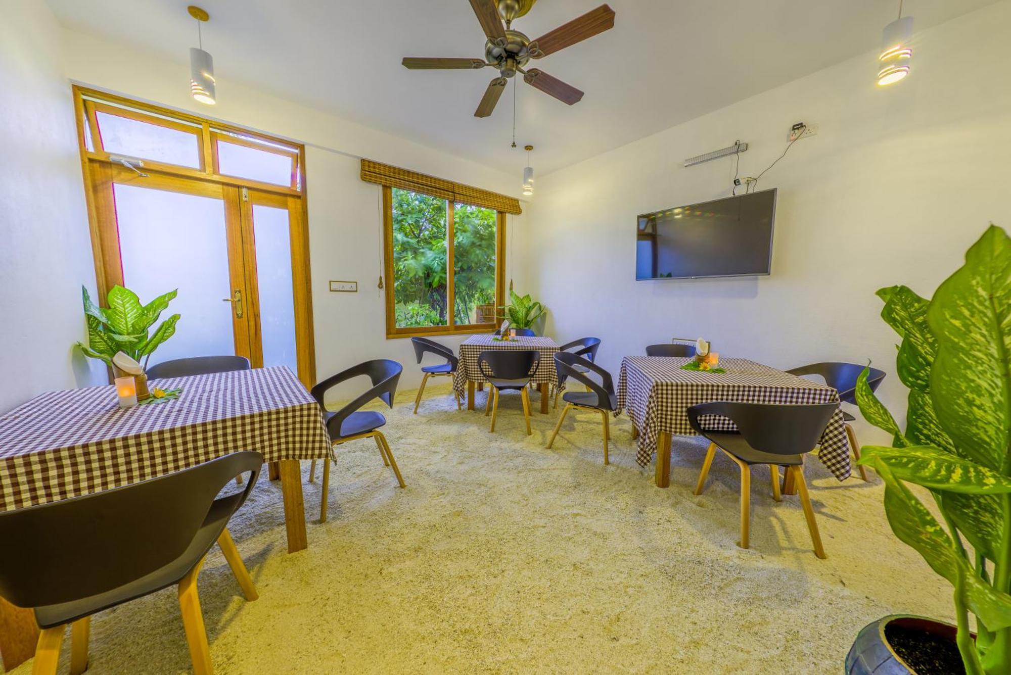 Ameera Maldives Dhiffushi Exterior foto